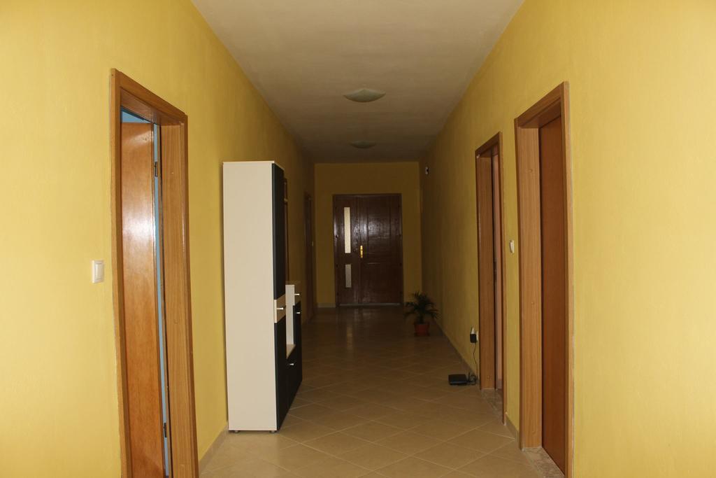 Apartment And Pool Nika Bibinje Exterior foto